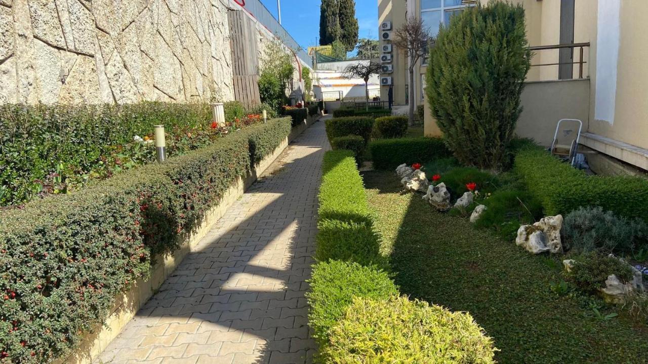 Апартамент- Вила Флоренс На 600 М От Плажа! Βάρνα Εξωτερικό φωτογραφία